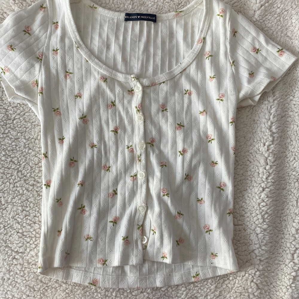 brandy melville “zelly top” one size fits all